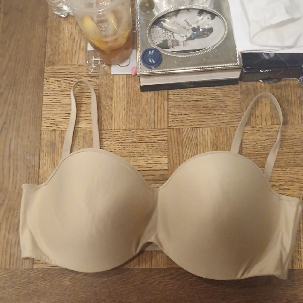 Lilyette Tan T-Shirt Bra with Removable Adjustable Straps